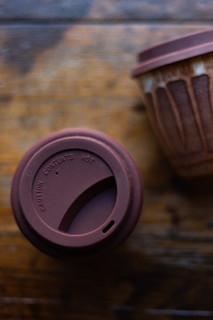 Tasse rustique en grès