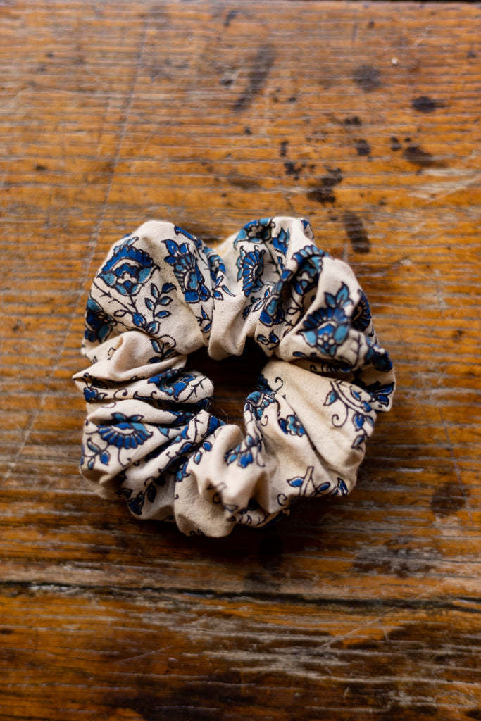 Scrunchie en lin fait à la main