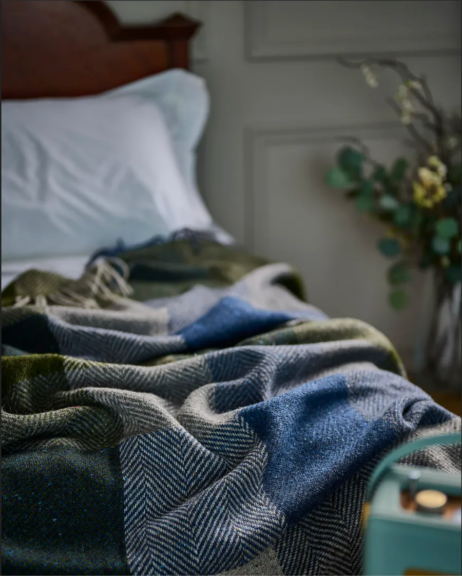 Avoca Mill Mohair & Tweed Throw - Midnight
