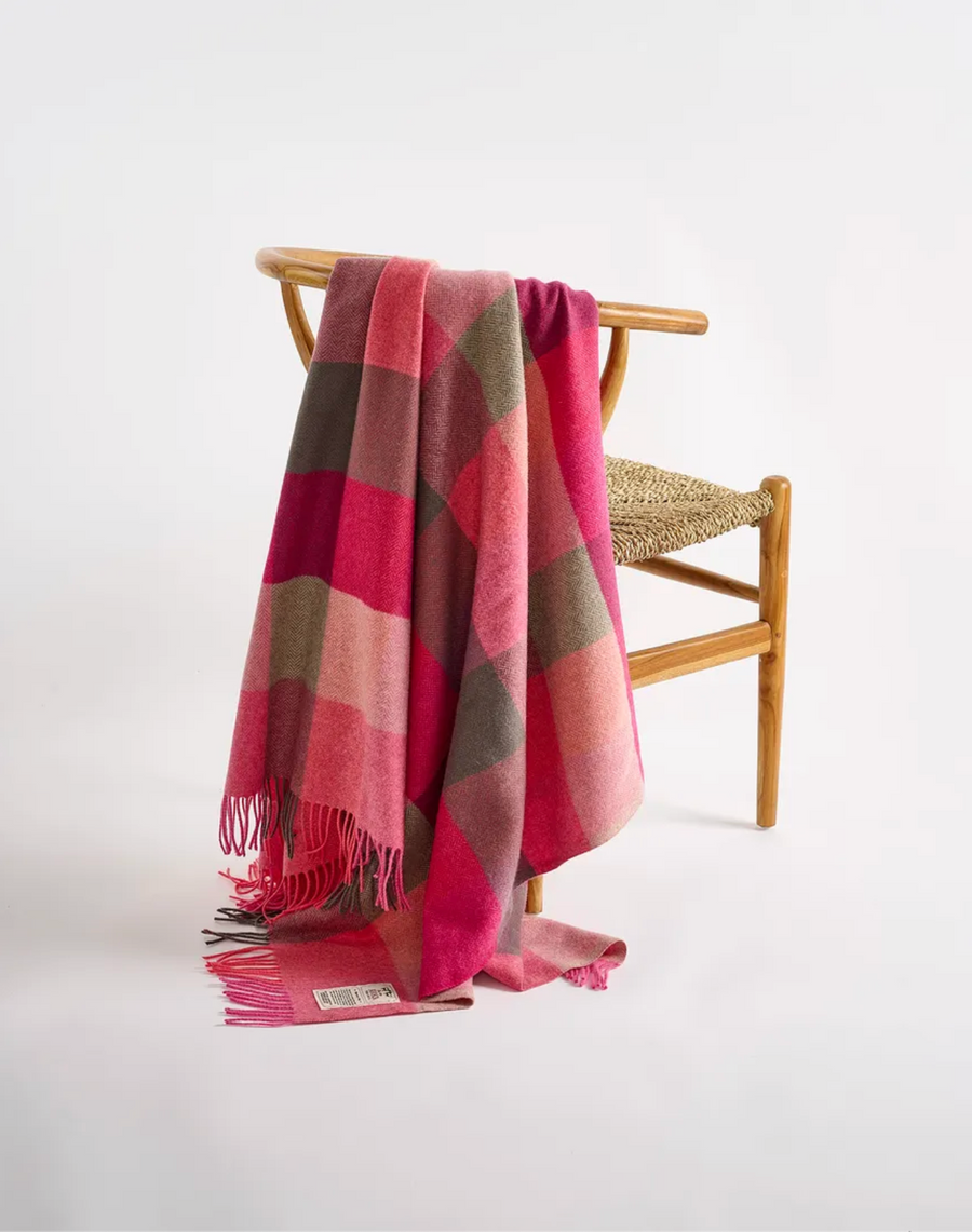 Avoca Mill Lambswool Throw - Pink Fields