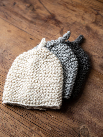 Bonnets pour bébés Aplaca tricotés à la main
