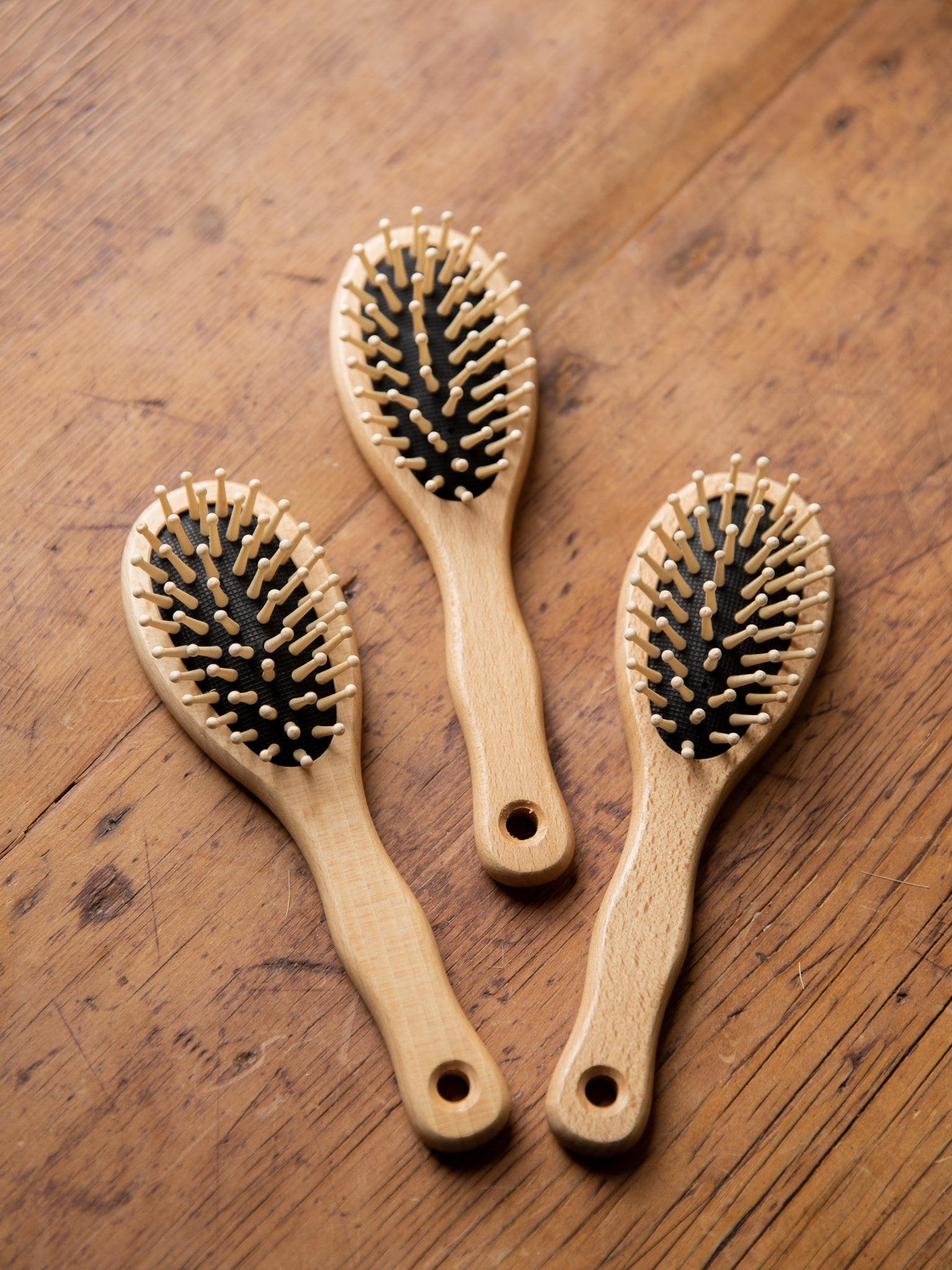 round bristle hair brush